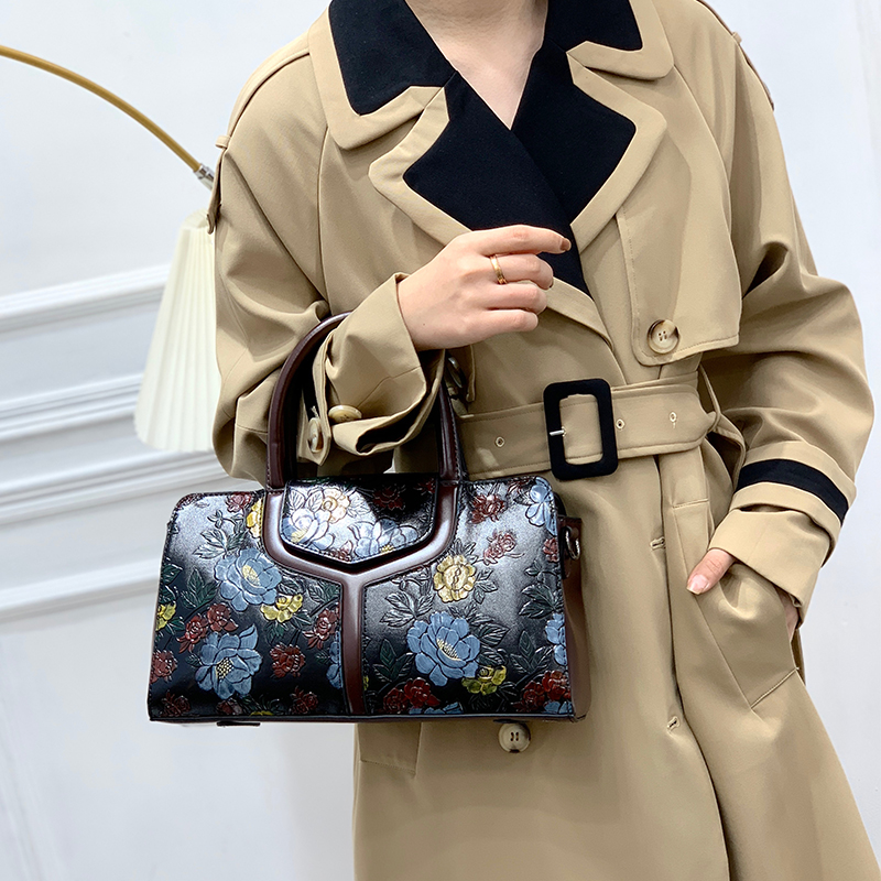 Vintage bloemen reliëf Boston  - Luxury Bags Vegan recensie en prijs